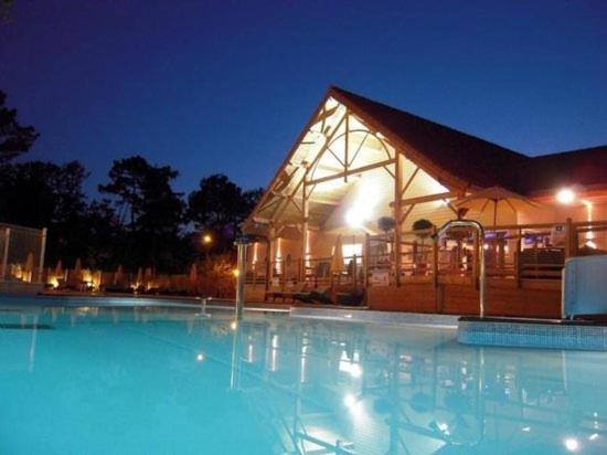 Hotel Dejean 178 Soulac-sur-Mer Exterior foto